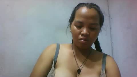 miarii online show from May 8, 5:49 pm