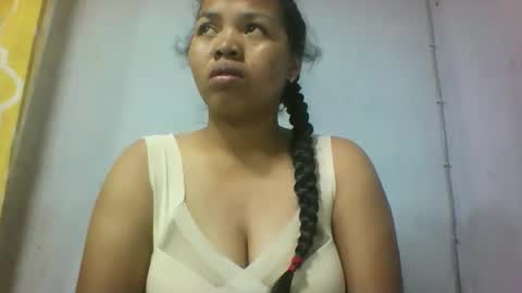 miarii online show from December 17, 5:22 am