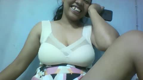 miarii online show from December 2, 9:33 am