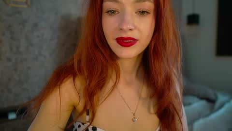 Mia online show from May 23, 10:46 am