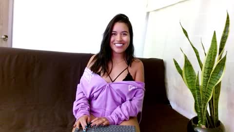 Mia Rouge online show from December 20, 12:25 am