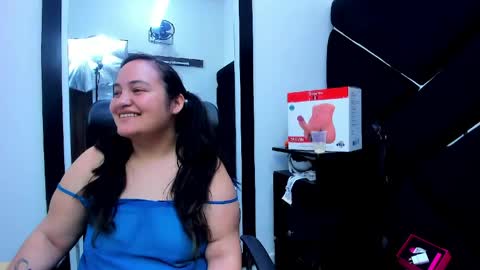 MiaRouse online show from May 15, 11:40 pm