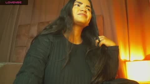 miasaandovaal 22 online show from May 24, 9:47 pm