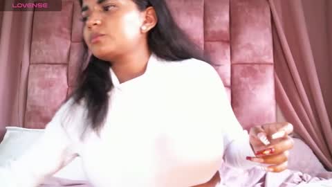 Snapshot of miasandoval_22 chatting on February 1, 8:05 pm miasaandovaal 22 online show from February 1, 8:05 pm