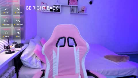 Mia  online show from October 14, 7:38 pm