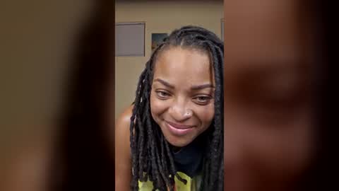 miasmiles21 online show from June 24, 6:34 am