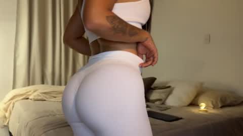 Mia online show from March 10, 12:14 am