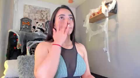 miavelvet1 online show from October 30, 4:37 am