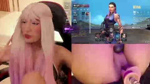 mia online show from November 19, 10:10 pm