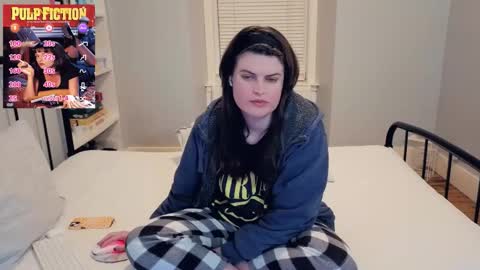 Mia  online show from April 12, 9:39 pm