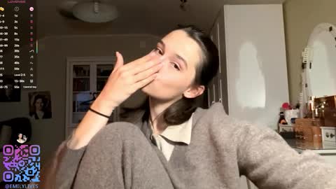 Emily online show from February 5, 2:42 pm