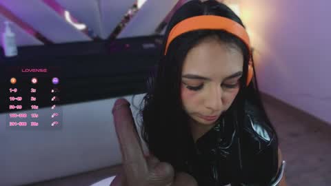michelle_cutee_ online show from May 8, 8:32 pm