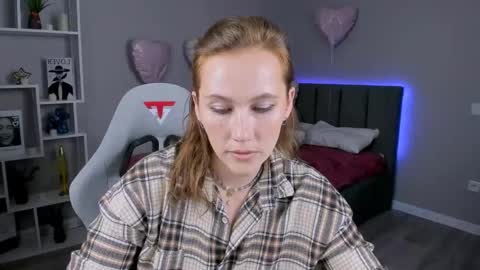 MichelleOrtis online show from March 26, 10:28 am