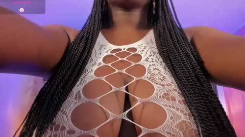 michellepreston_ online show from May 25, 12:26 pm