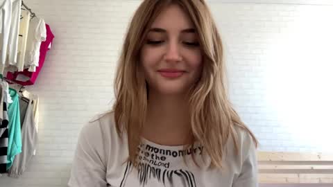 Jenny online show from April 6, 10:16 am