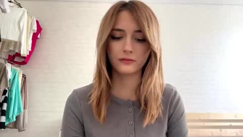 Jenny online show from March 30, 9:53 am