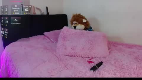 michellmoon1 online show from October 13, 6:21 pm