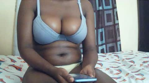 mickeymishy online show from June 16, 7:53 am