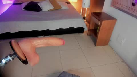 Micki online show from May 19, 11:28 am