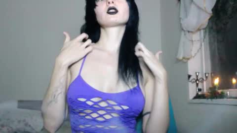 Snapshot of midnightsiren chatting on September 21, 7:01 pm midnightsiren online show from September 21, 7:01 pm