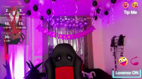 midory_ online show from October 31, 5:09 am