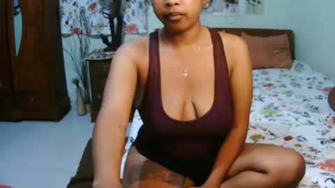 miel_07 online show from May 30, 11:41 am