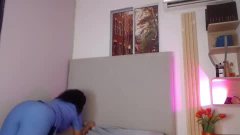 miel online show from March 25, 12:30 pm