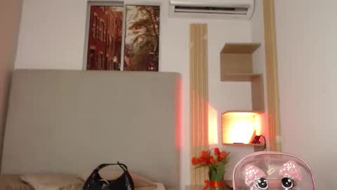 miel online show from February 5, 12:19 pm