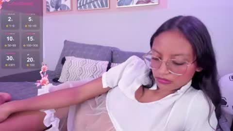 miel_ambar online show from June 19, 9:40 pm