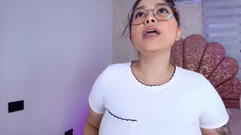 Mia  online show from January 10, 11:59 am