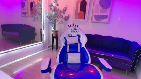 Miia  online show from May 17, 10:36 am