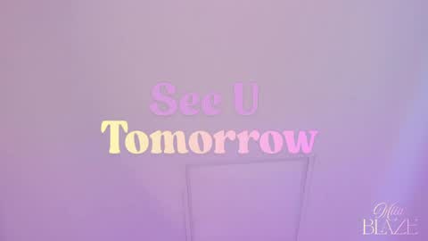 Mia online show from April 30, 8:57 pm