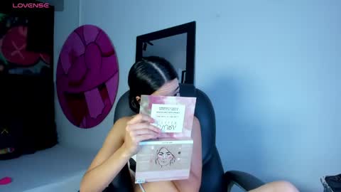 miia_bratz online show from May 25, 8:41 pm