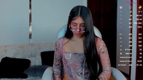 miia_bx online show from April 7, 1:24 pm