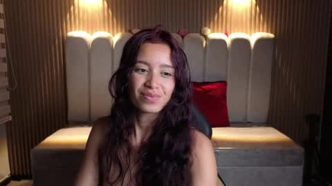 miiaa_evans1 online show from May 14, 9:53 pm
