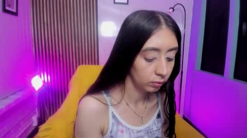 miilu  online show from December 18, 3:22 am