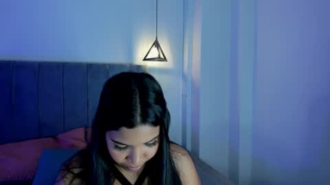 miiss_greyy online show from March 3, 7:24 pm