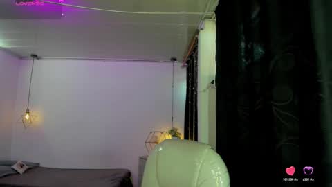 miiss_greyy online show from September 22, 12:14 pm