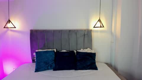 miiss_greyy online show from February 14, 7:23 pm