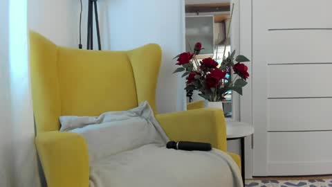 miissblonde online show from May 18, 1:26 am