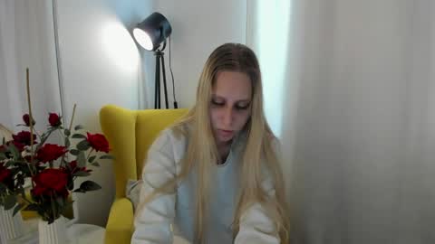 miissblonde online show from May 14, 4:51 am