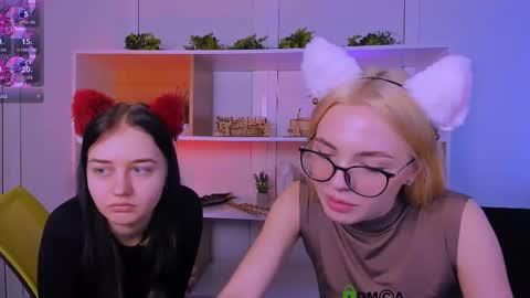 Snapshot of miki_ti chatting on October 26, 12:55 pm miki_ti online show from October 26, 12:55 pm