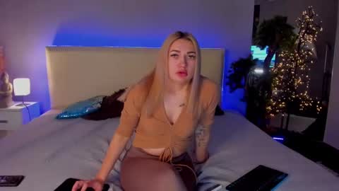 MikkiShows online show from February 17, 3:33 pm
