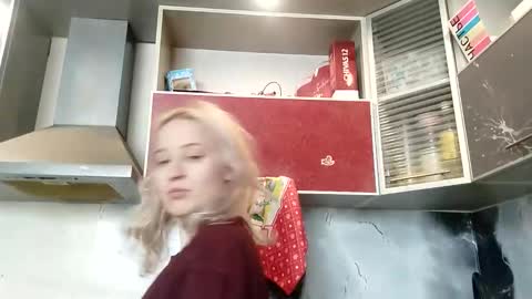 Mila 420 online show from April 25, 9:45 am