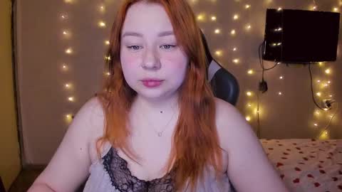 Snapshot of mila_foxxxy chatting on February 23, 6:29 pm Mila shy sensual person online show from February 23, 6:29 pm