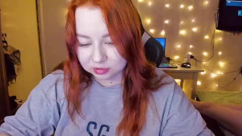 Snapshot of mila_foxxxy chatting on February 7, 1:47 am Mila shy sensual person online show from February 7, 1:47 am