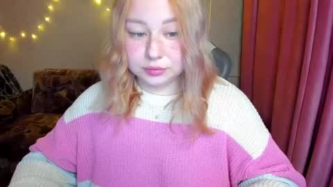 Snapshot of mila_foxxxy chatting on October 7, 9:08 pm Mila shy sensual person online show from October 7, 9:08 pm
