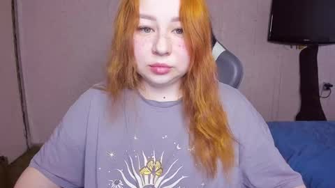 Snapshot of mila_foxxxy chatting on January 28, 5:00 am Mila shy sensual person online show from January 28, 5:00 am
