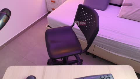 Milena  online show from January 9, 11:25 am