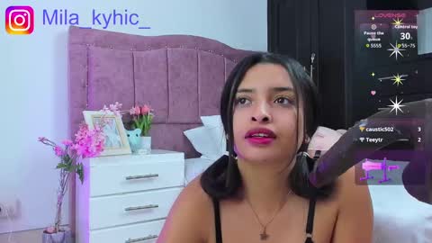 mila_kyhic_ online show from September 10, 12:32 am